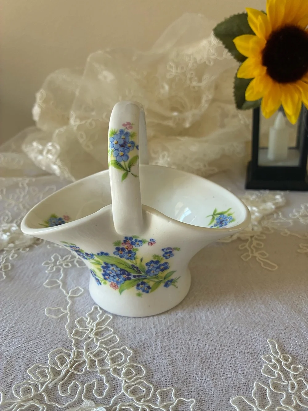Porcelain Blue Floral Handle Basket - Elegant Home Dining Accent